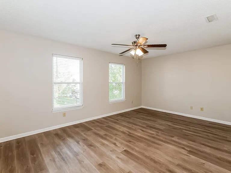 2344 Summerwood Ln — Photo 13