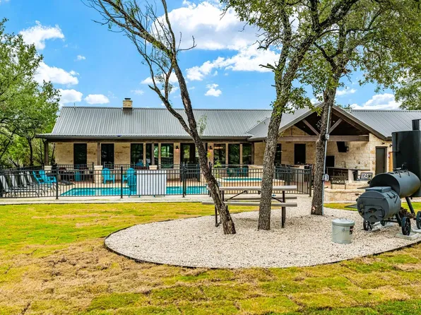 1718 Mountain Valley Dr, Concan, TX 78838