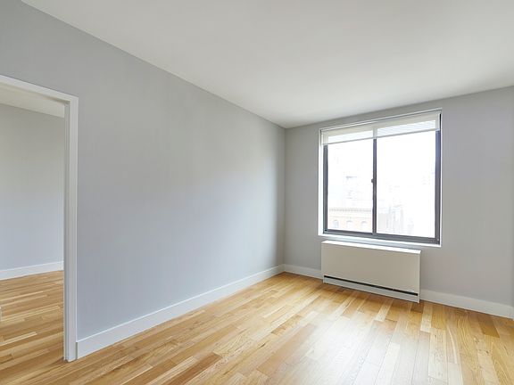 3rd image of 101 E 10th St #7-H