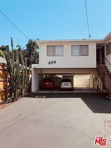604 E Windsor Rd #F — Photo 1