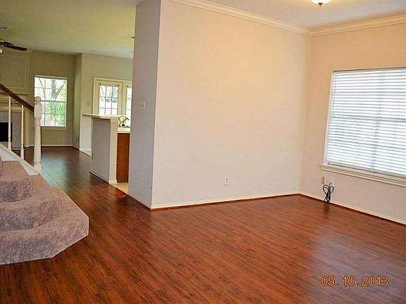 2nd image of 1711 Briarmoor Ct