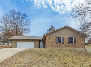 722 Seib Dr, O'Fallon, MO 63366
