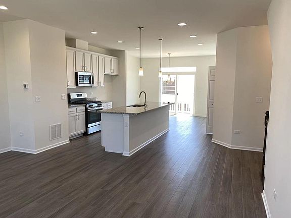 2nd image of 844 Finley Dr
