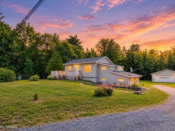 5915 Highway 208, North Brookfield, NS B0T 1X0