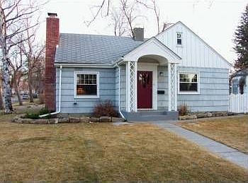 Great Curb Appeal and a Corner Lot!