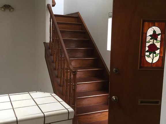 3rd image of 326 12th St