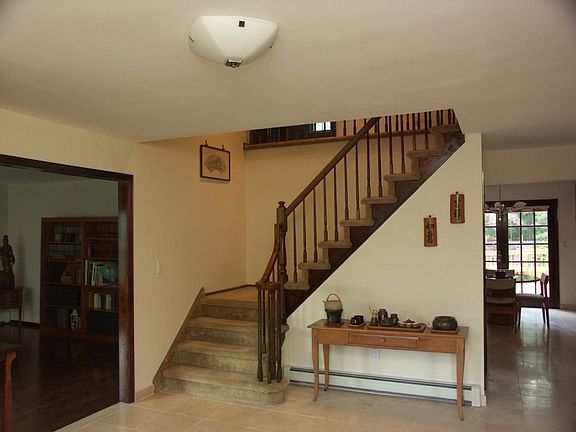 Impressive Entry Foyer