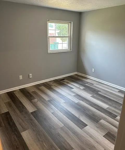 210 Orth Dr — Photo 9