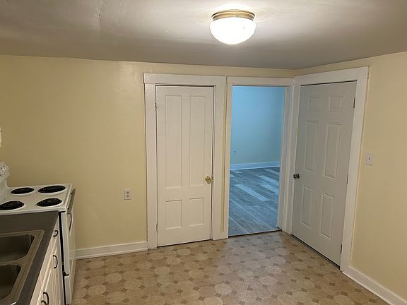 3rd image of 55 Pleasant St #3