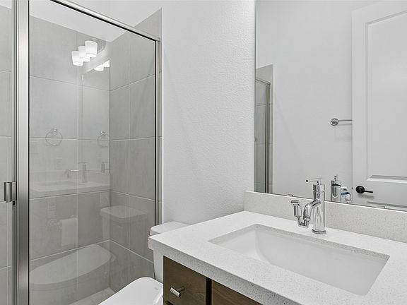 5th image of 3380 Betony St