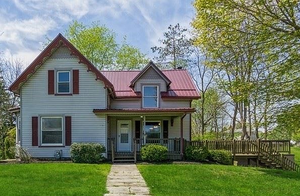 1st image of 607 Depot St