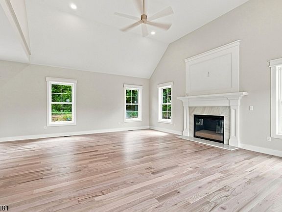 5th image of 4 Highland Meadows Road