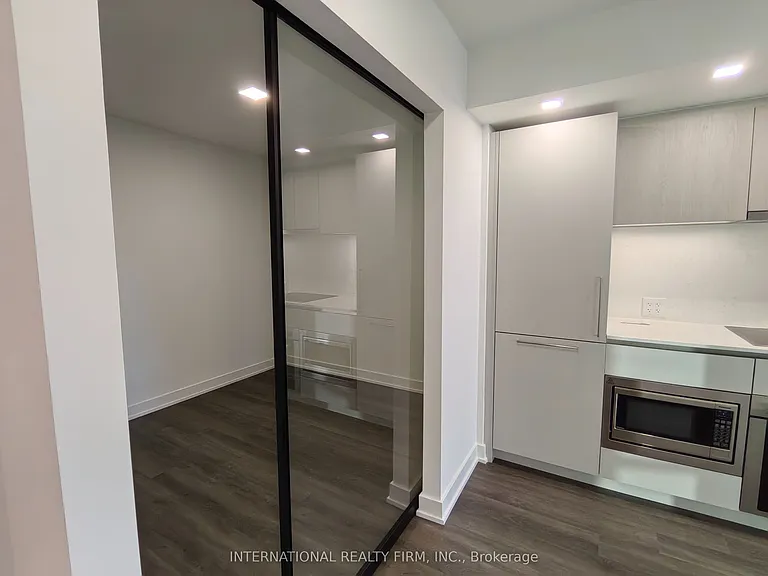 609 Sherbourne St #1906 — Photo 9