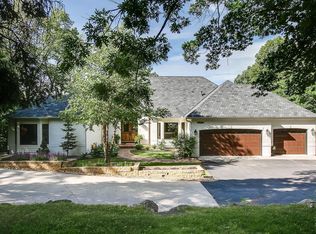 1725 Oakland Rd, Minnetonka, MN 55305