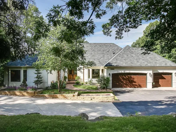 1725 Oakland Rd, Minnetonka, MN 55305