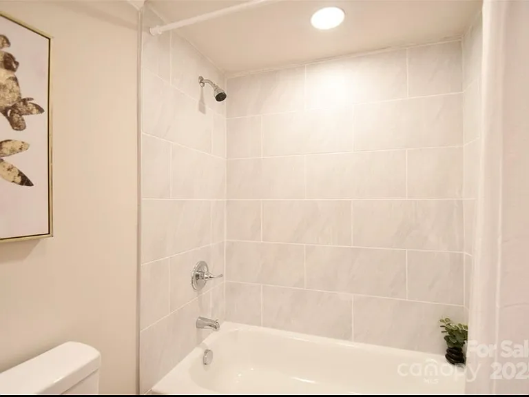 80 Sumner Ave NW — Photo 31