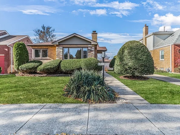 9716 S Harding Ave, Evergreen Park, IL 60805