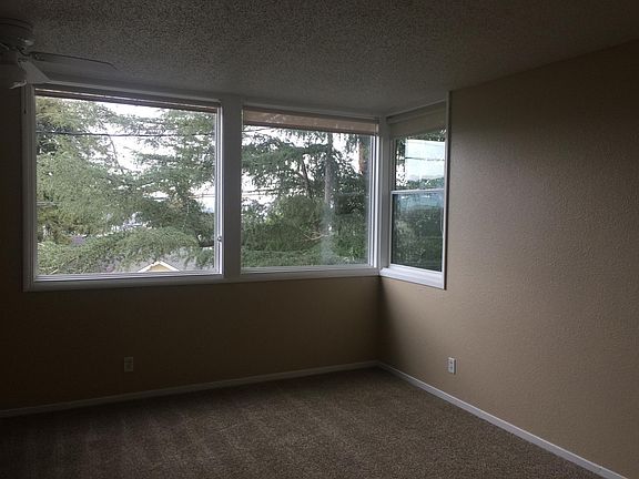 4th image of 333 Keller St APT 8