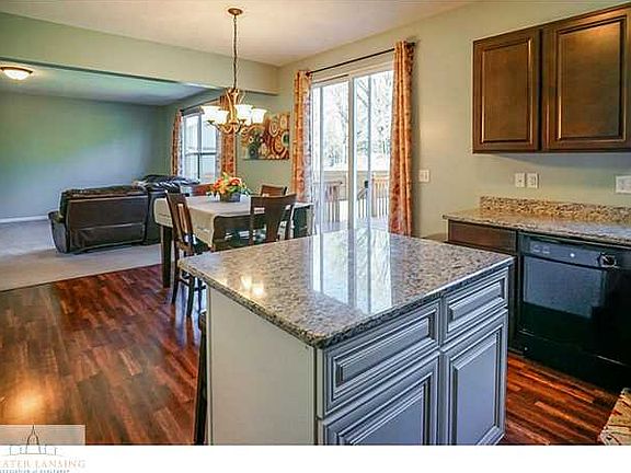 5th image of 1316 Sweetgrass Dr