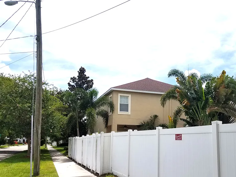 301 S Arrawana Ave #B — Photo 23