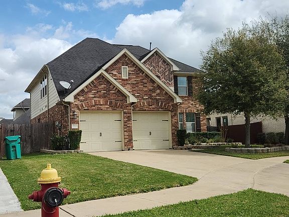 3rd image of 2503 Golf Ridge Cir