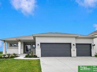 6614 S 200th Ave, Omaha, NE 68135