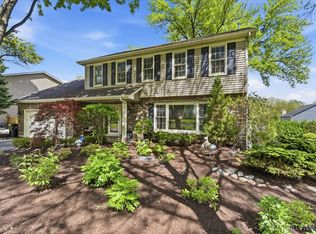 530 Olesen Dr, Naperville, IL 60540