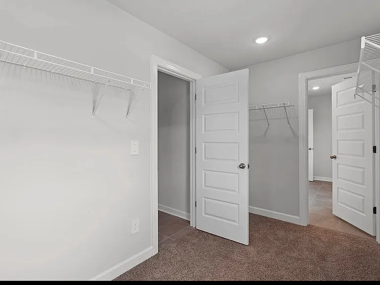 652 Orsman Trl — Photo 33