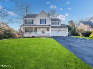 125 Bowsprit Rd, Manahawkin, NJ 08050