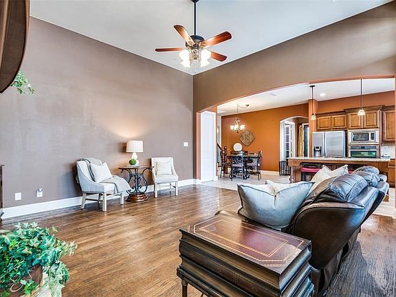 2nd image of 2516 Lady Amide Ln