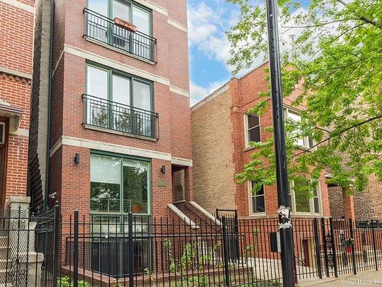 1006 N Wood St #2 — Photo 1