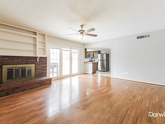 5th image of 3464 Livingston Ln