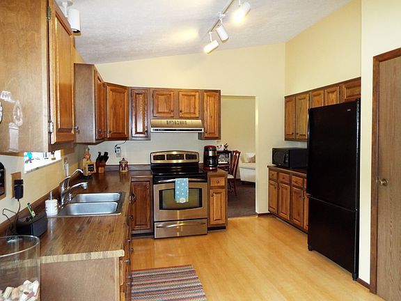 4th image of 9795 Tall Timber Dr