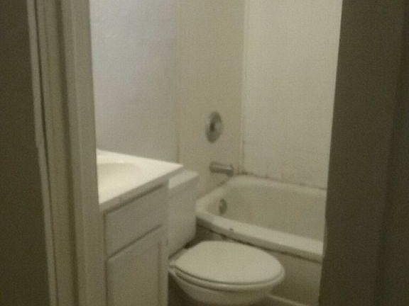 4th image of 1485 W 7th St