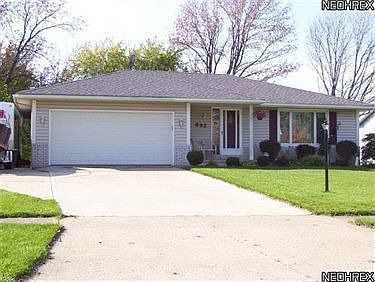 1st image of 982 Pepperwood Dr