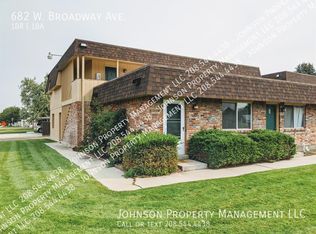 682 W Broadway Ave, Meridian, ID 83642