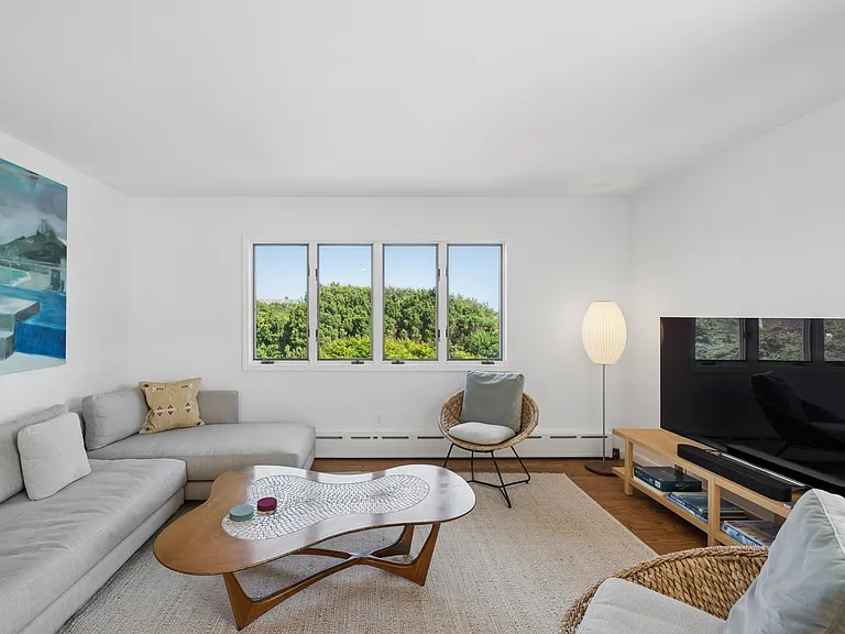 69 Surfside Ave — Photo 6