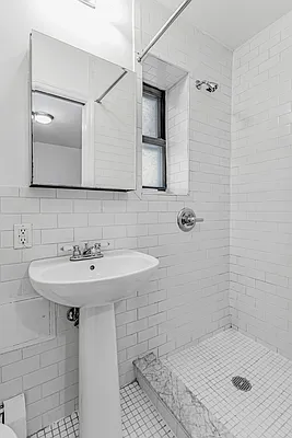 Rented by REAL New York | media 12