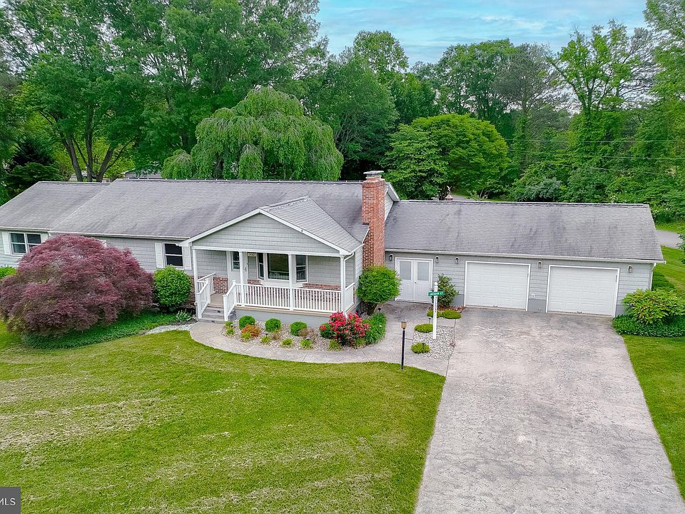 1st image of 24560 Greenview Dr