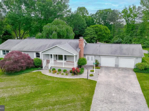 24560 Greenview Dr, Hollywood, MD 20636