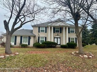 39020 Royal Doulton Blvd, Clinton Township, MI 48038