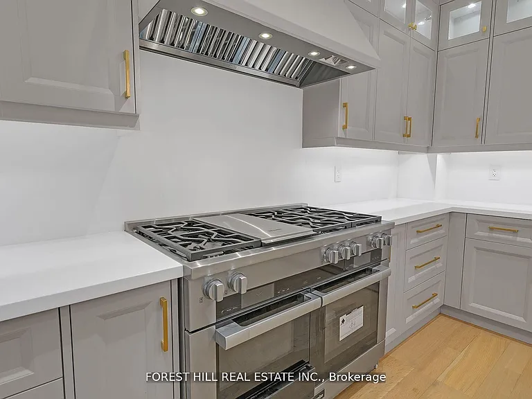 132 Lothian Ave — Photo 15