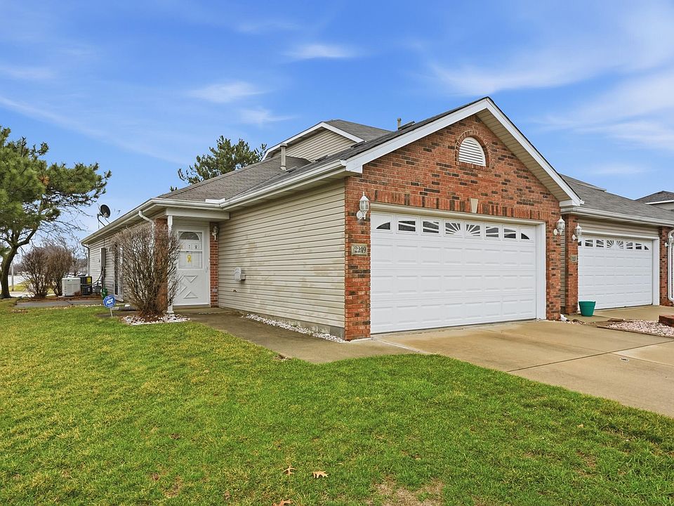 1st image of 2219 Sandridge Ln