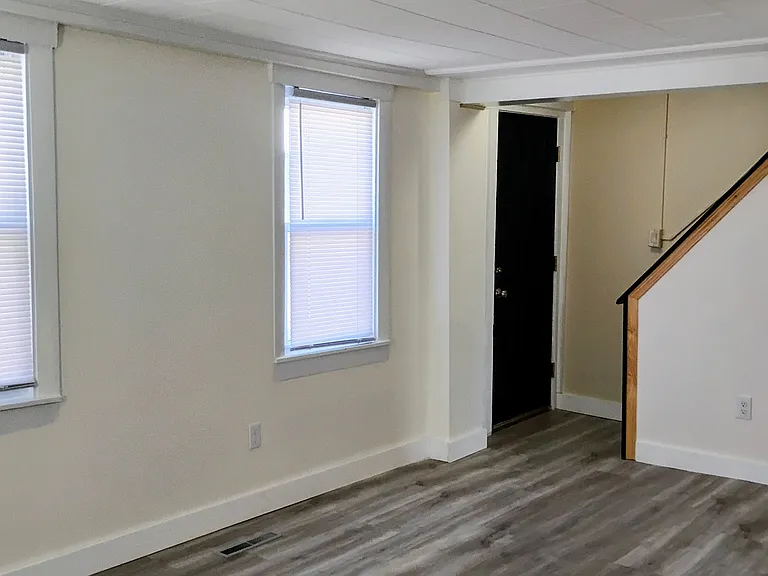 Ceiling Beam adds character.