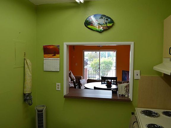 Kitchen view of liv/dining