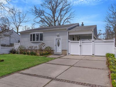 7 Healy Street, Huntington, NY, 11743