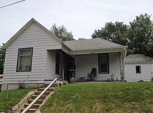 1319 N 20th St, Saint Joseph, MO 64501
