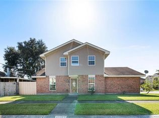 2709 Legend Dr, Meraux, LA 70075