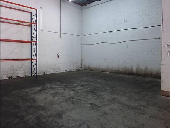 4th image of 9389 NW 13th St