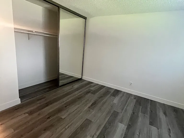 Ridgegate Apartments — Photo 22